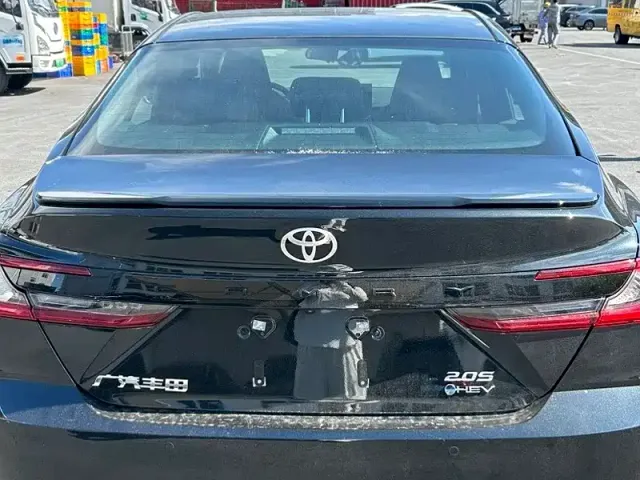 Toyota Camry — Фото автомобиля 6