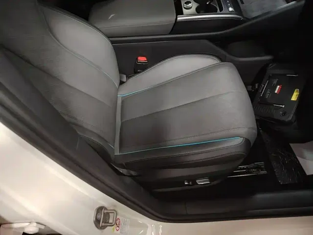 BYD Qin L — Фото автомобиля 24