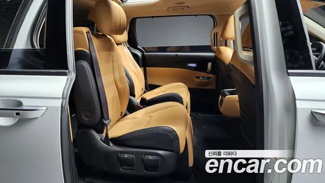 Kia Canival Carnival 4 поколение Дизель 7 мест Signature — Фото автомобиля 12