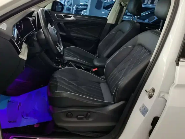 Volkswagen Tiguan L — Фото автомобиля 9