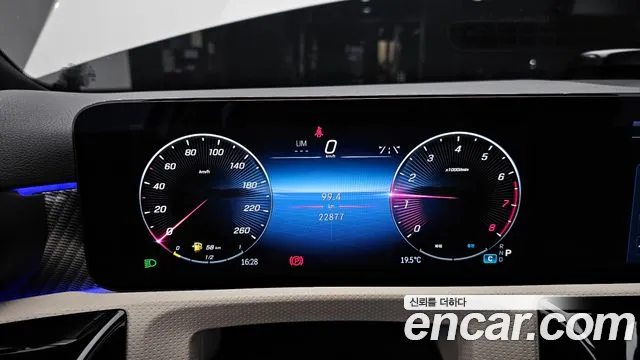 Mercedes-Benz A-Class W177 — Фото автомобиля 11