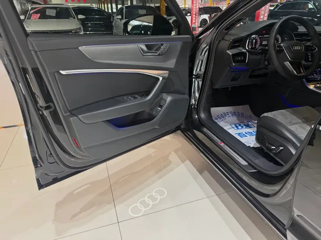 Audi A6L — Фото автомобиля 10