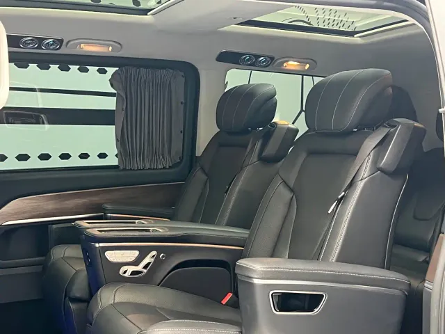 Mercedes-Benz V-Class — Фото автомобиля 13