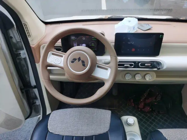Wuling Hongguang Mini EV — Фото автомобиля 6