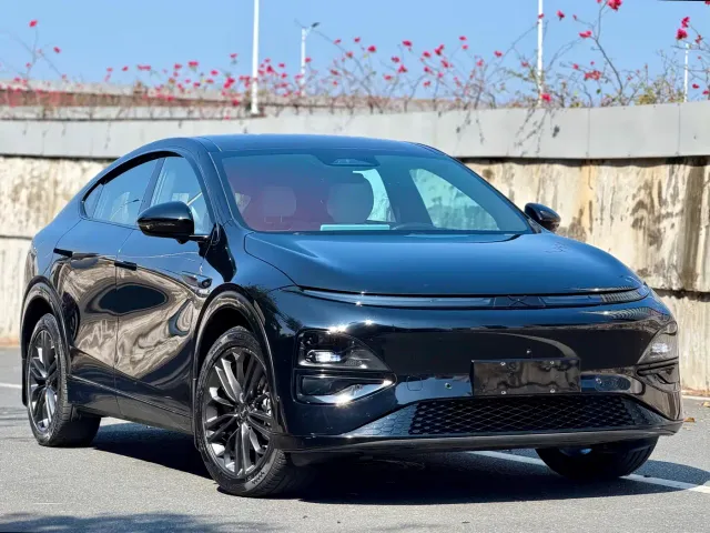 Xpeng G6 — Фото автомобиля 3