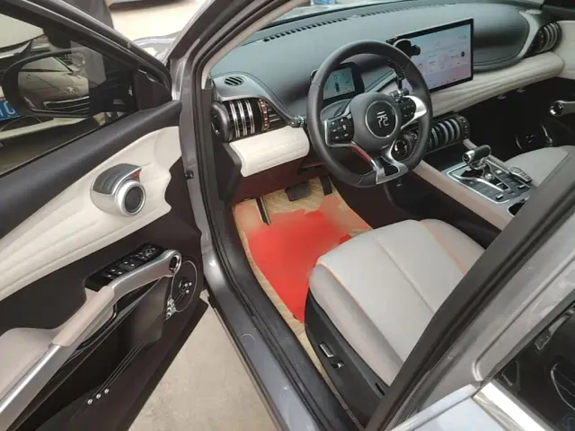 BYD Yuan PLUS — Фото автомобиля 14
