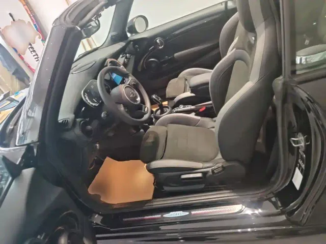 MINI Hatch — Фото автомобиля 14