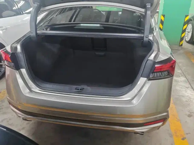 Nissan Teana — Фото автомобиля 4