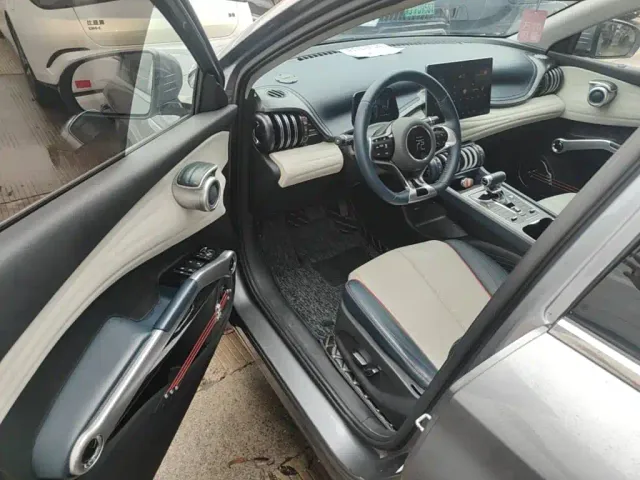BYD Yuan PLUS — Фото автомобиля 15