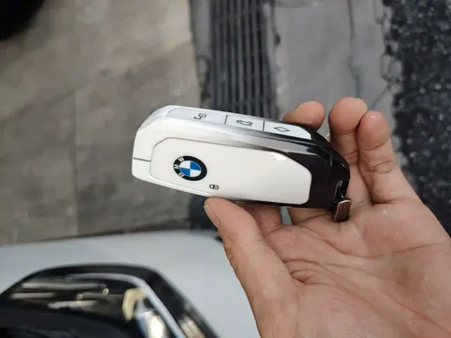 BMW 5 Series — Фото автомобиля 8