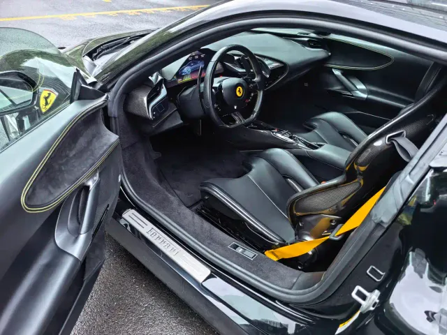 Ferrari SF90 — Фото автомобиля 12