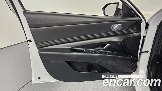 Hyundai Avante CN7 — Фото автомобиля 24
