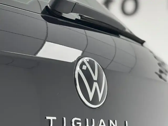 Volkswagen Tiguan L — Фото автомобиля 13