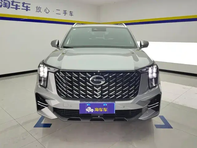 GAC Trumpchi GS8 — Фото автомобиля 2
