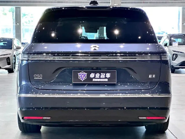 Nio ES8 — Фото автомобиля 4
