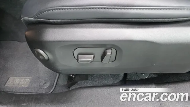 Jeep Wrangler Wrangler (JL) 2.0 Rubicon 2 двери — Фото автомобиля 29
