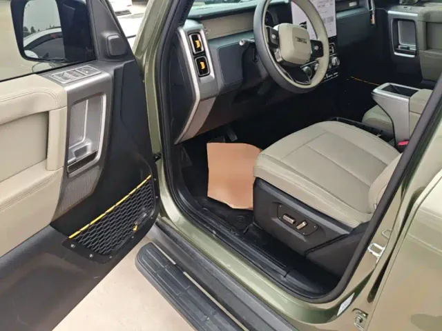iCAR V23 — Фото автомобиля 15