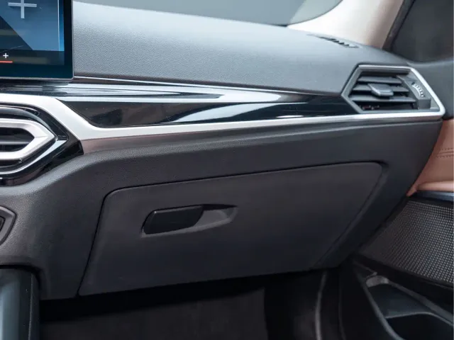 BMW 3 Series — Фото автомобиля 18