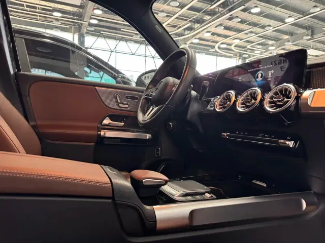 Mercedes-Benz GLB-Class — Фото автомобиля 13