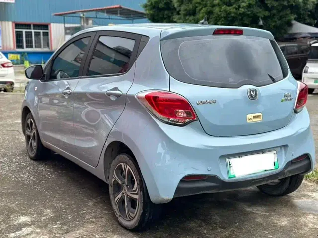 Changan Benben E-Star — Фото автомобиля 7