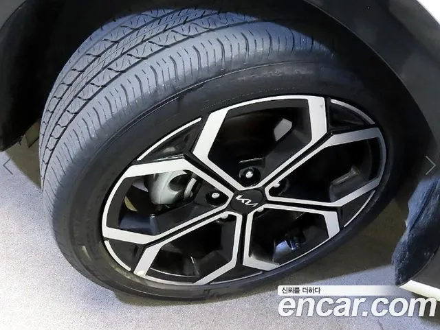 Kia Niro The All New — Фото автомобиля 20
