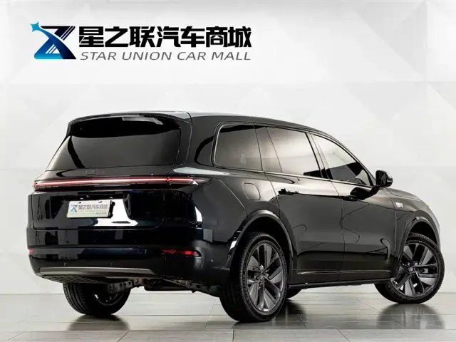 Li Auto L9 — Фото автомобиля 6