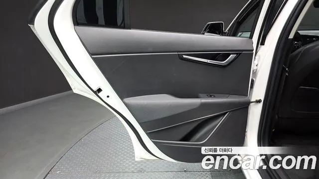 Kia Niro New — Фото автомобиля 14
