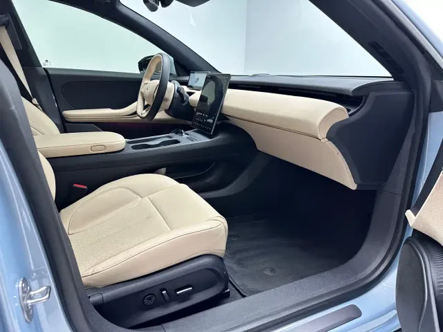 Nio ET5 — Фото автомобиля 13