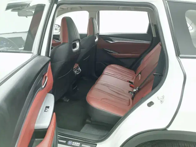 Changan CS75 Plus — Фото автомобиля 15