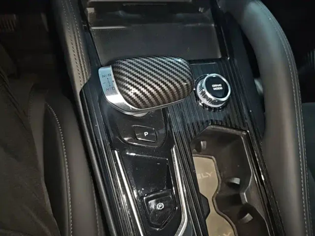Geely Xingyue L — Фото автомобиля 13