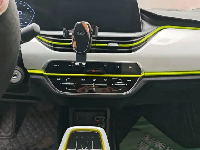 Changan Benben E-Star — Фото автомобиля 12