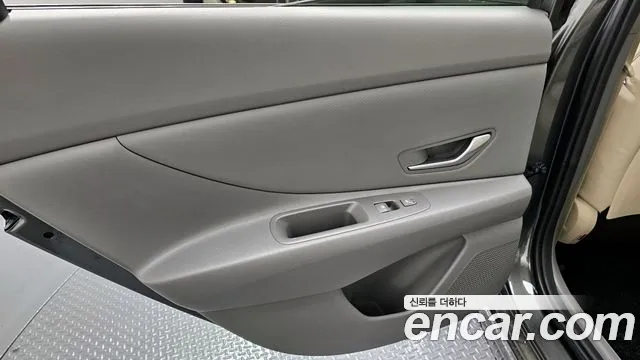 Hyundai AVANTE — Фото автомобиля 21