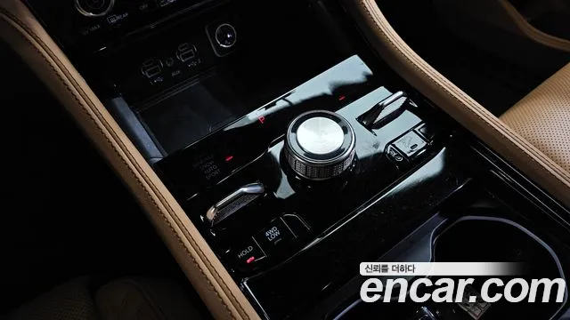 Jeep Cherokee — Фото автомобиля 9
