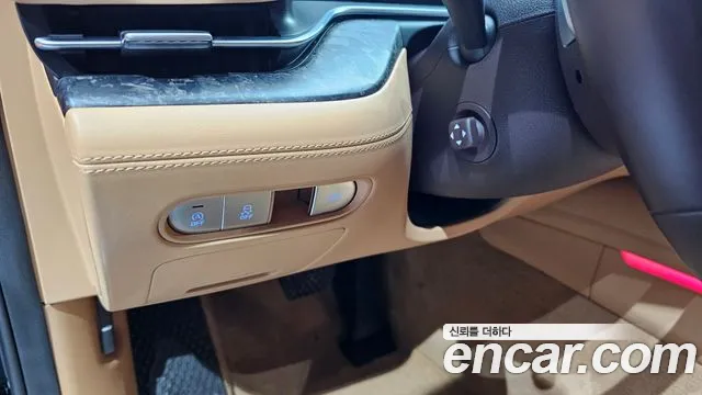 Genesis G90 Бензин 3.5 турбо AWD — Фото автомобиля 17