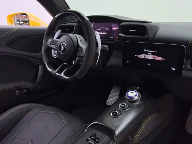 Maserati MC20 — Фото автомобиля 18