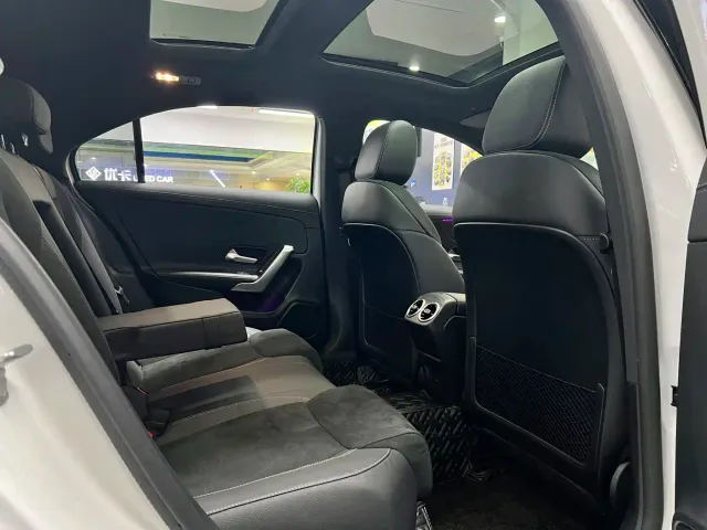 Mercedes-Benz A-Class — Фото автомобиля 15