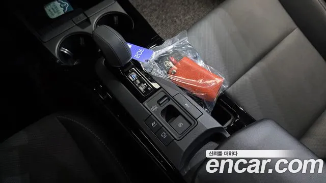 Toyota Prius — Фото автомобиля 9