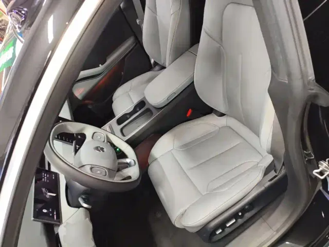 Nio ET5 Touring — Фото автомобиля 14