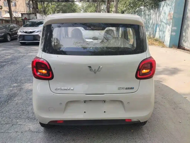 Wuling Hongguang Mini EV — Фото автомобиля 5