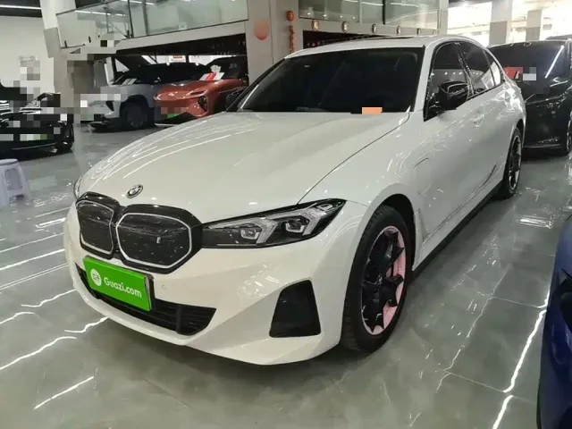 Фотография автомобиля — BMW i3