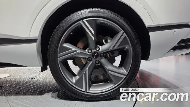 Genesis GV80 — Фото автомобиля 6
