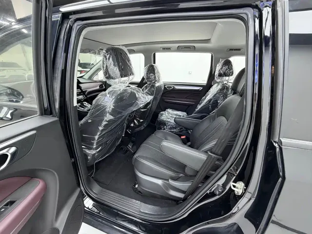 GAC Trumpchi M6 — Фото автомобиля 13