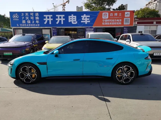 Xiaomi SU7 — Фото автомобиля 4