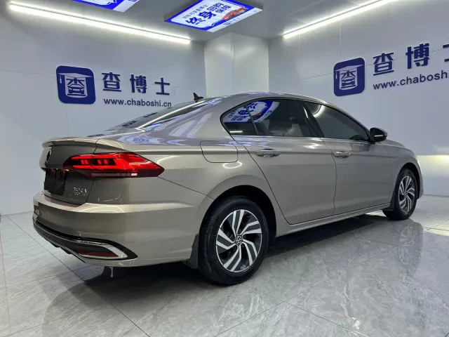 Volkswagen Bora — Фото автомобиля 16