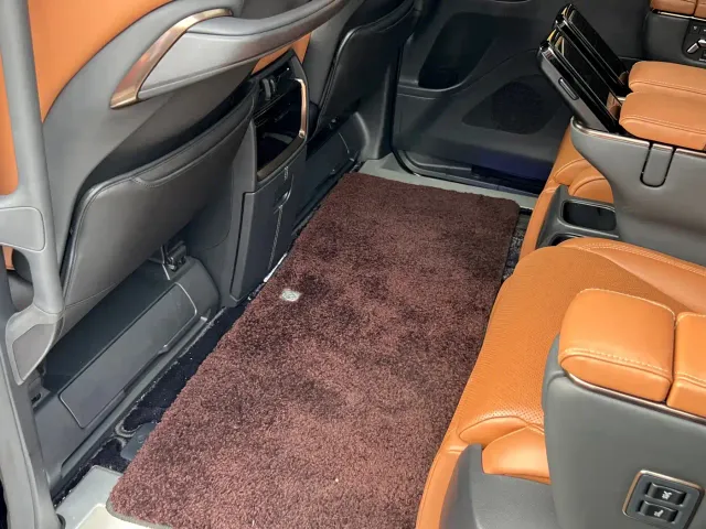Toyota Alphard — Фото автомобиля 11