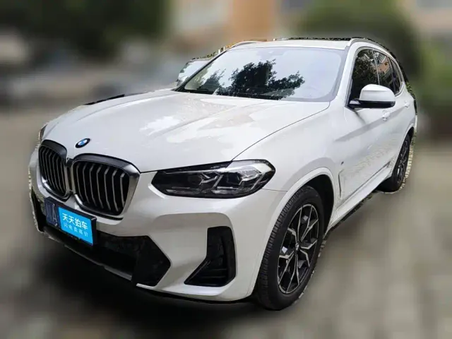 Фотография автомобиля — BMW X3