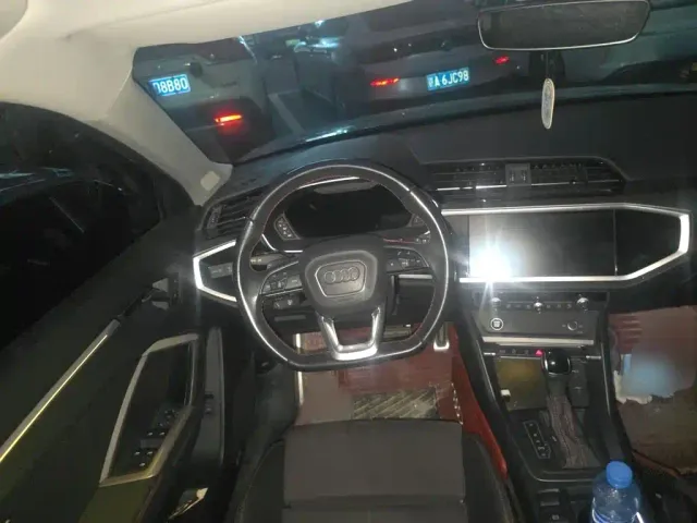 Audi Q3 — Фото автомобиля 2