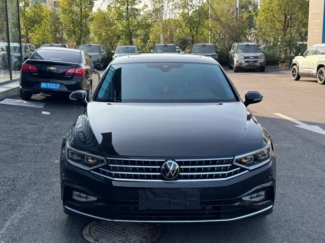 Volkswagen Magotan — Фото автомобиля 2