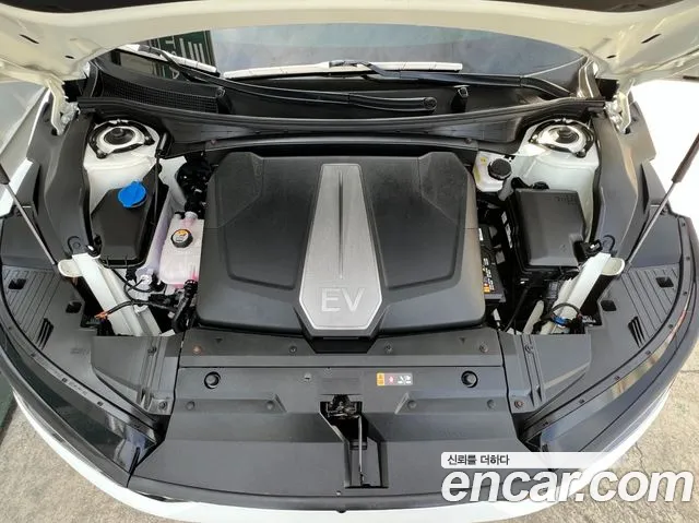 Kia EV6 — Фото автомобиля 6