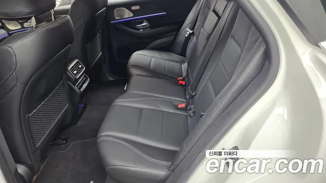 Mercedes-Benz GLE-Class — Фото автомобиля 24